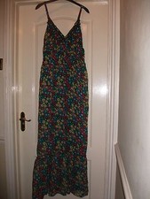 UTTAM COLOURFUL FLORAL PRINT CHIFFON STRAPPY V-NECK LONG FLOATY MAXI DRESS - SML