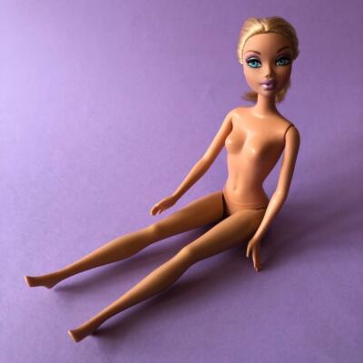 Barbie My Scene Kennedy blonde blaue Augen bewegliche Modepuppe 1999 1990er