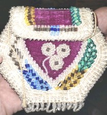 19th Century Iroquois Beaded Purse