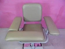 Costom Comfort Phlebotomy Blood Draw Hydraulic Swivel Hi/LOW Chair w/ 3 Armrest
