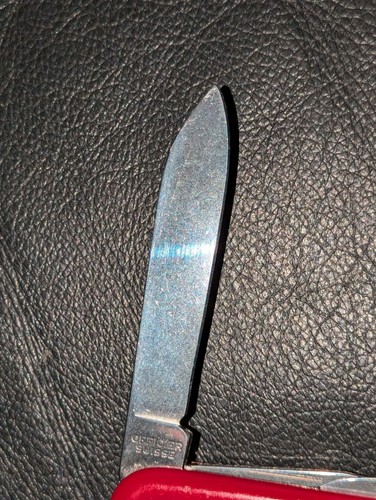 Coltello tascabile Victorinox Ufficiale Suisse Esercito Svizzero 6 lame 3,5" rosso opaco - Foto 6 di 14