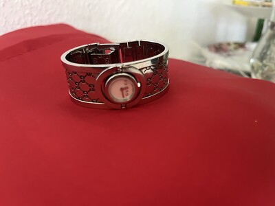 gucci damen uhr Twirl