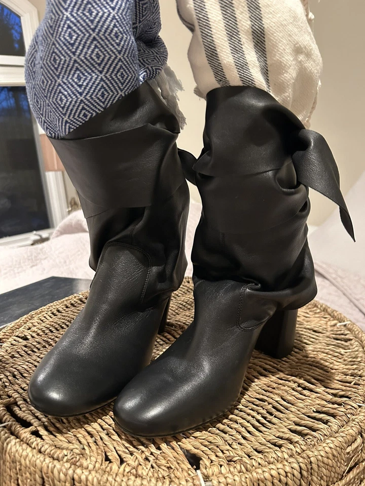 Botín Sigerson Morrison Negro Suave Mantequilla Cuero Envolvente Alrededor Tacón Bloque -Talla 9 Foto 3 de 4