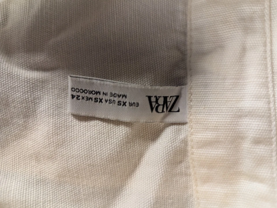 Mono utilitario para mujer Zara botón delantero blanco talla XS Foto 4 de 4