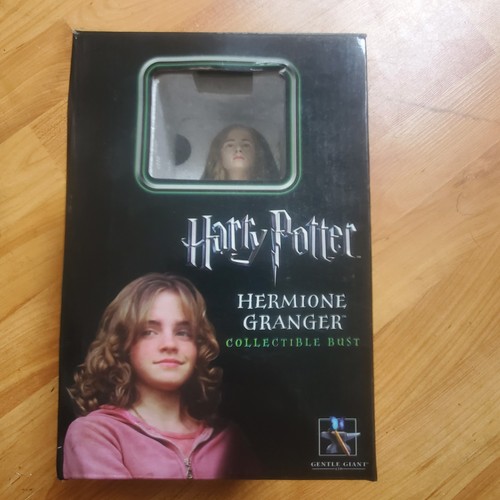 Gentle Giant Harry Potter Hermione Granger Statue Bust (1018/2500)