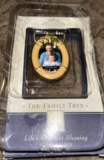 Hallmark Keepsake THE FAMILY TREE "Life's Greatest Blessing" Photo Frame 2004