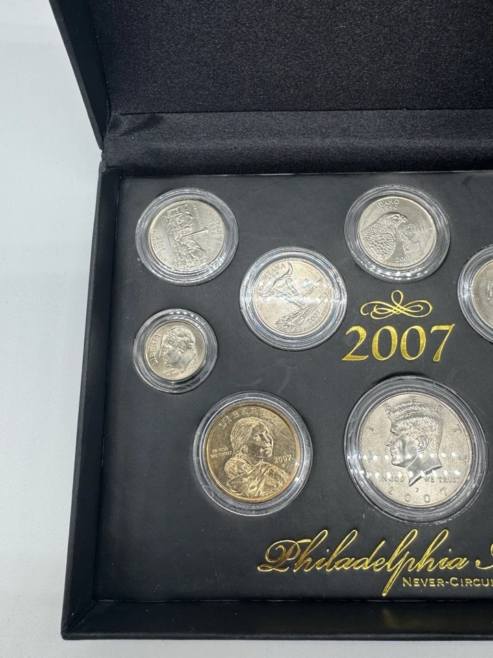 2007 Philadelphia Mint Uncirculated Coin Set – World Reserve Monetary Exchange - Image 2 of 4
