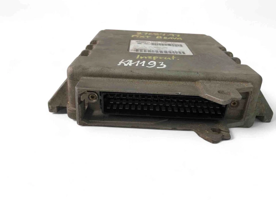 Centralina motore Fiat Bravo I 182 ECU 46471335 1997 30318793 - Immagine 3 di 4