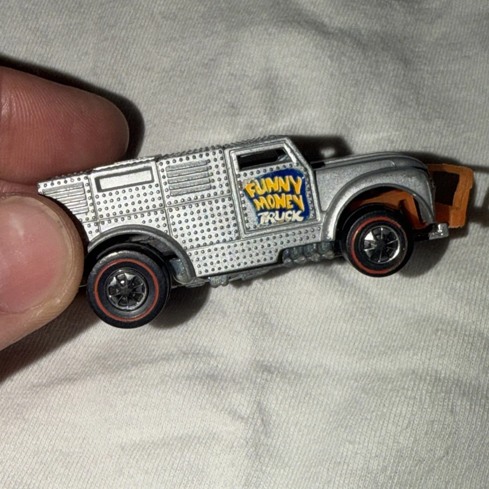 Vintage 1970 Hot Wheels Redline Silver Funny Money Truck Hong Kong - Image 2 of 4