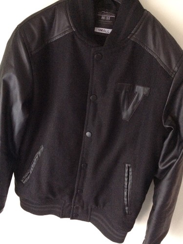 VOI Jeans Co. Mens Leather Varsity 