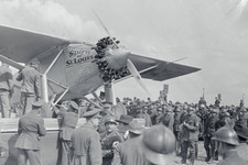 Captain Charles Lindbergh's monoplane the Spirit of St Louis be- 1927 4x6 Photo