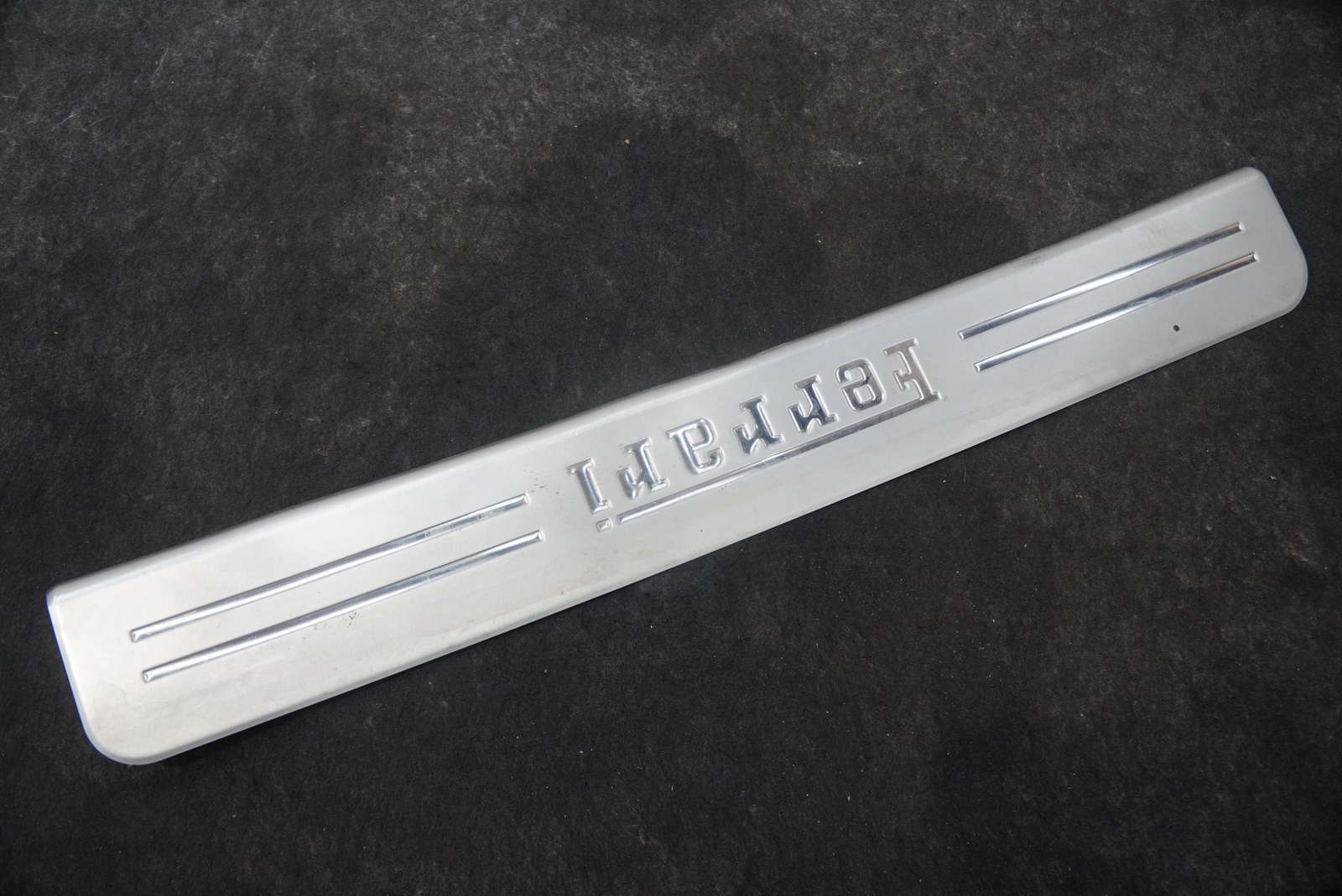 Left Driver Door Sill Scuff Kick Plate Trim Panel 85082900 Ferrari California T