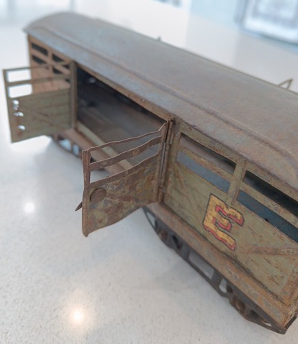 Hornby Series O gauge No 2 N.E.Cattle Truck Reasonable Condition - Picture 3 of 14