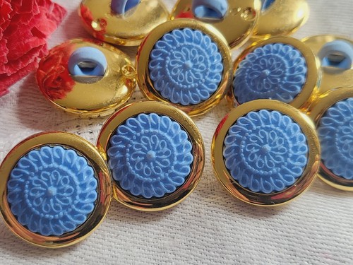 Lot De 13 Boutons Vintage Années 90 - Doré Et Bleu Acrylique - Pied 17 Mm - Idée Créative