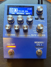 BOSS SY-200 Synthesizer Guitar Pedal