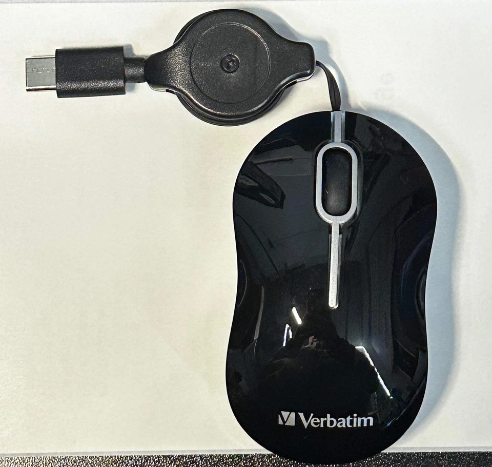 Verbatim USB-C Mini Travel Wired Mouse – Compact, Retractable Cable, Black - Image 3 of 3