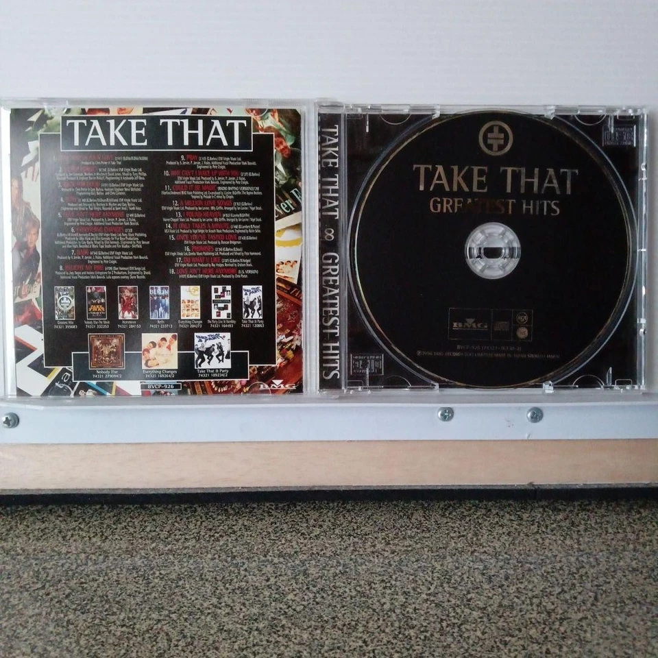Take That/Greatest Hits Cd Nostalgic Booklet Second-Hand K - Image 3 of 3