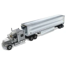 1:50 International Lone Star SFFA Tandem with 72' Sleeper and 53' Chromed Refer