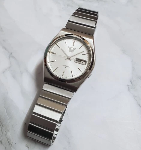 Seiko 1993 White Smooth Sunburst Dial Retro Ultra Rare Vintage Auto 7009 JDM SS