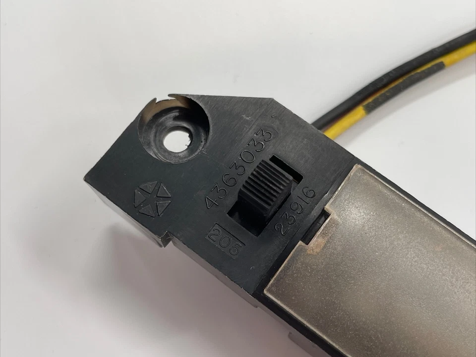 Luz de mapa de tablero para camioneta Dodge Ram 81-93 84 85 86 87 88 89 92 Ramcharger D150 *FUNCIONA Foto 3 de 4