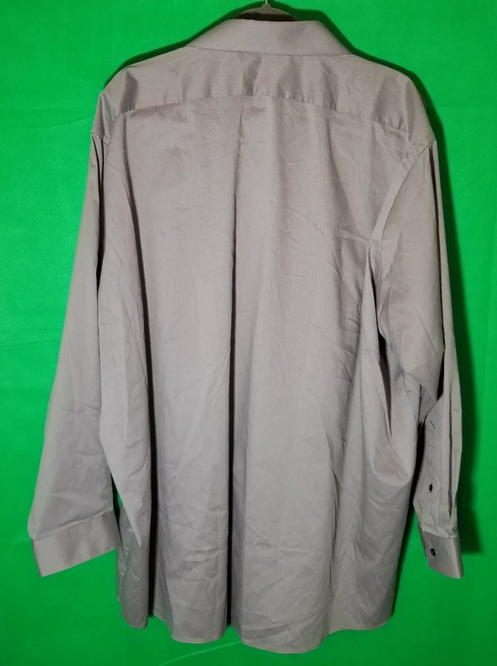 Camisa de Vestir Van Heusen Escudo Manchas Calce Grande Elastizada 20 34/35 Gris Acero Nueva con Etiquetas Foto 2 de 4