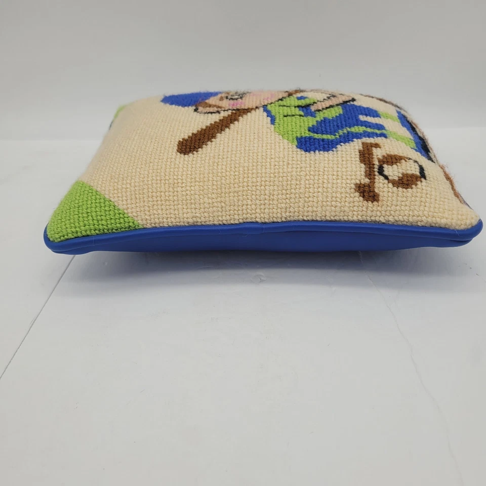 Almohada punta de aguja niño jugando béisbol vinilo trasero 9.5"x7.5" Foto 2 de 4