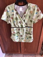 SB SCRUBS Scrub Top Back Tie Women’s Nursing Size XS XSmall Floral Green