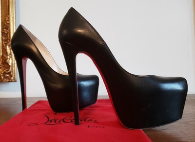 christian louboutin daffodile boots