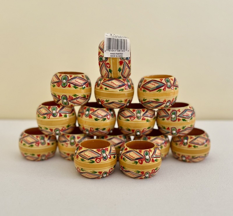 Tobin Home Fashions Inc., Wood, Lacquered / Beaded, 15 Napkin Rings