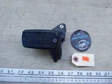 2000 Honda CBR600 F4 H20869) front brake master cylinder 