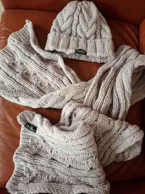 FRAAS Warmes Strickset Schal Mütze Altrosa Rose Sehr guter Zustand