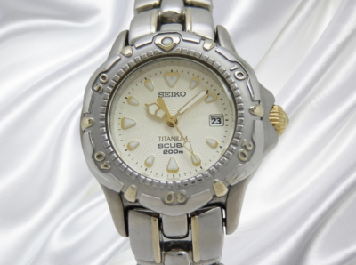 Seiko Scuba 200M 7N35-0130 Titanium Ladies Yellow Gold Dial Quartz