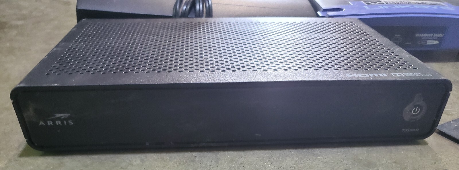 **Lot of 10 Items** Cable Boxes, Digital Antennas, Router, Adapter