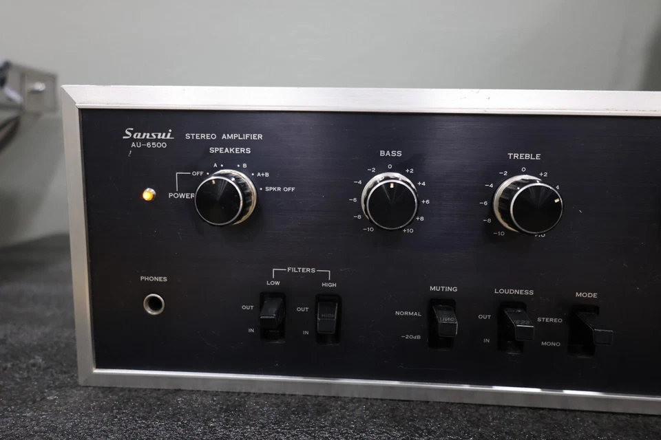 山水 Au-6500 集成放大器晶体管 状况良好 日本制造 — 第 2/4 张图片