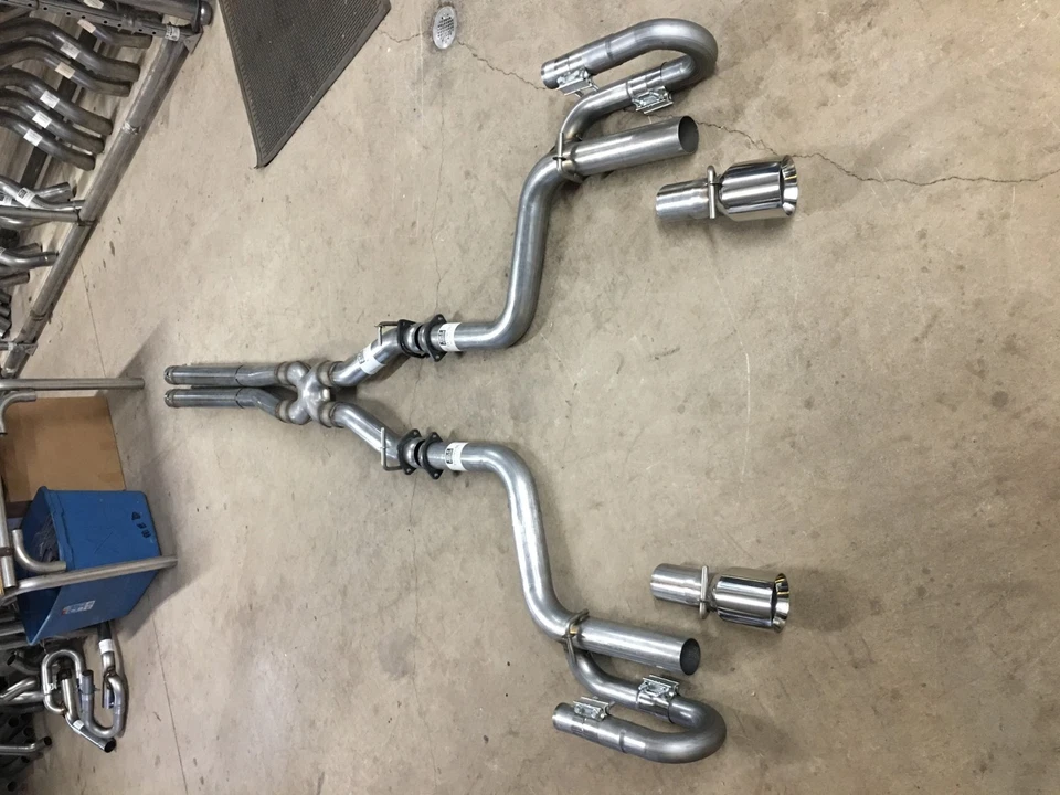 Dodge Charger SRT 8 Street Race Exhasut Cat Back 2011-2014 Solo Performance Foto 2 de 4