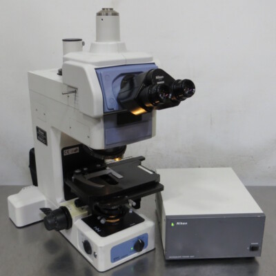 T197458 Nikon Eclipse E800 Research Microscope w/ 100X Oil + 10X DIC Objectives