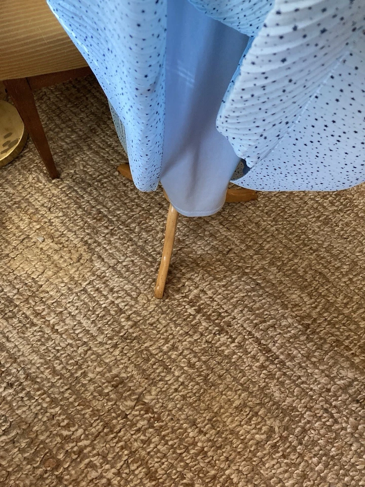 Torrid Women's Elastic Waist Blue Star Printed Chiffon Pleated Midi Skirt Size 2 - Image 3 of 4