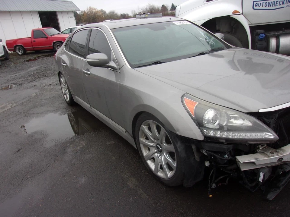 Luz de estacionamiento/esquina del conductor montada para parachoques antiniebla se adapta a 11-13 EQUUS 27829045 Foto 4 de 4