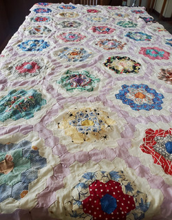 Vtg Cotton Quilt Top Grandmothers Flower Garden Hand Pieced Stitched 95" x 60"