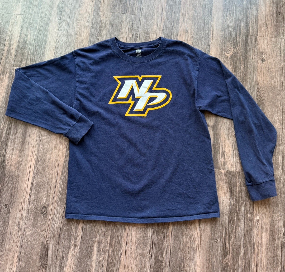 Nashville Predators Long Sleeve Shirt Men L NHL Hockey Fan Tee Graphic Navy Blue
