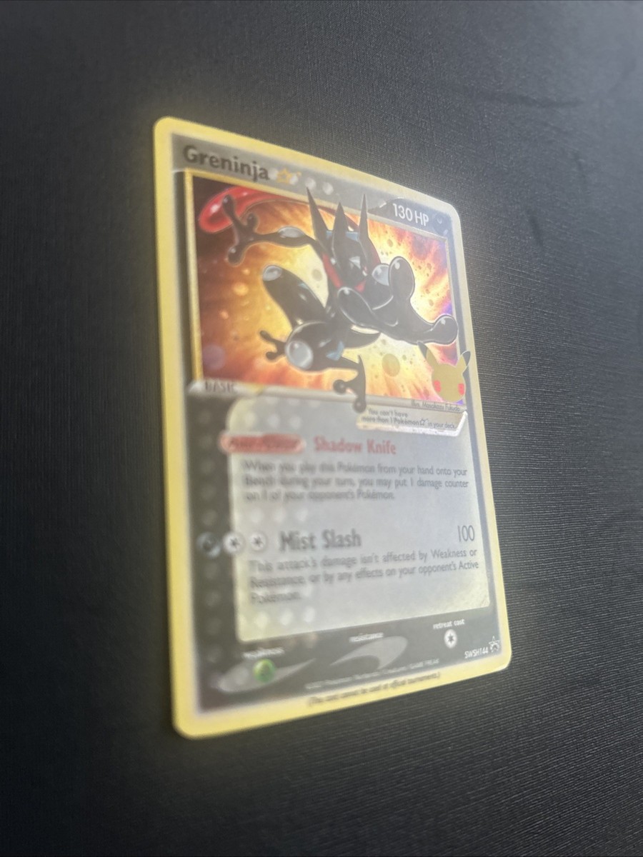 Pokémon TCG Greninja Gold Star SWSH144 - Celebrations Black Star