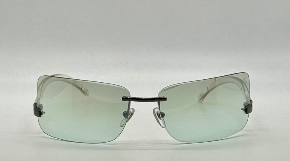 Hilton Firenze '03-Vintage Unworn Y2K Rimless Sunglasses – Green Gradient Italy - Image 2 of 4