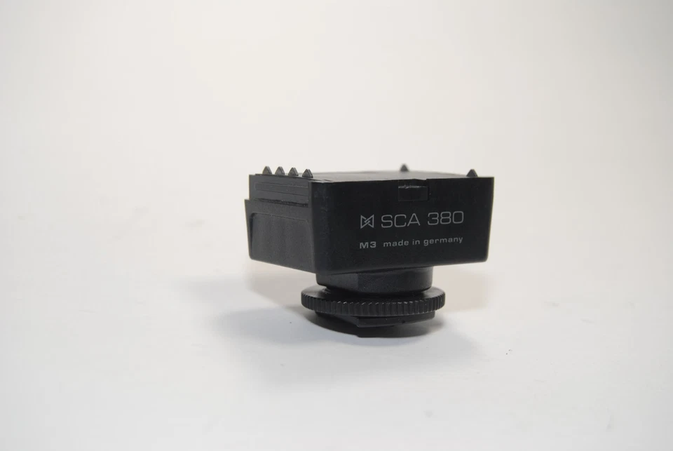 Metz SCA 380 Flash Module Adapter For Yashica / Contax - Image 3 of 4