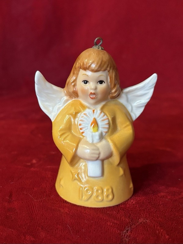 Goebel Angel Bell Annual Christmas Tree Ornament 1988