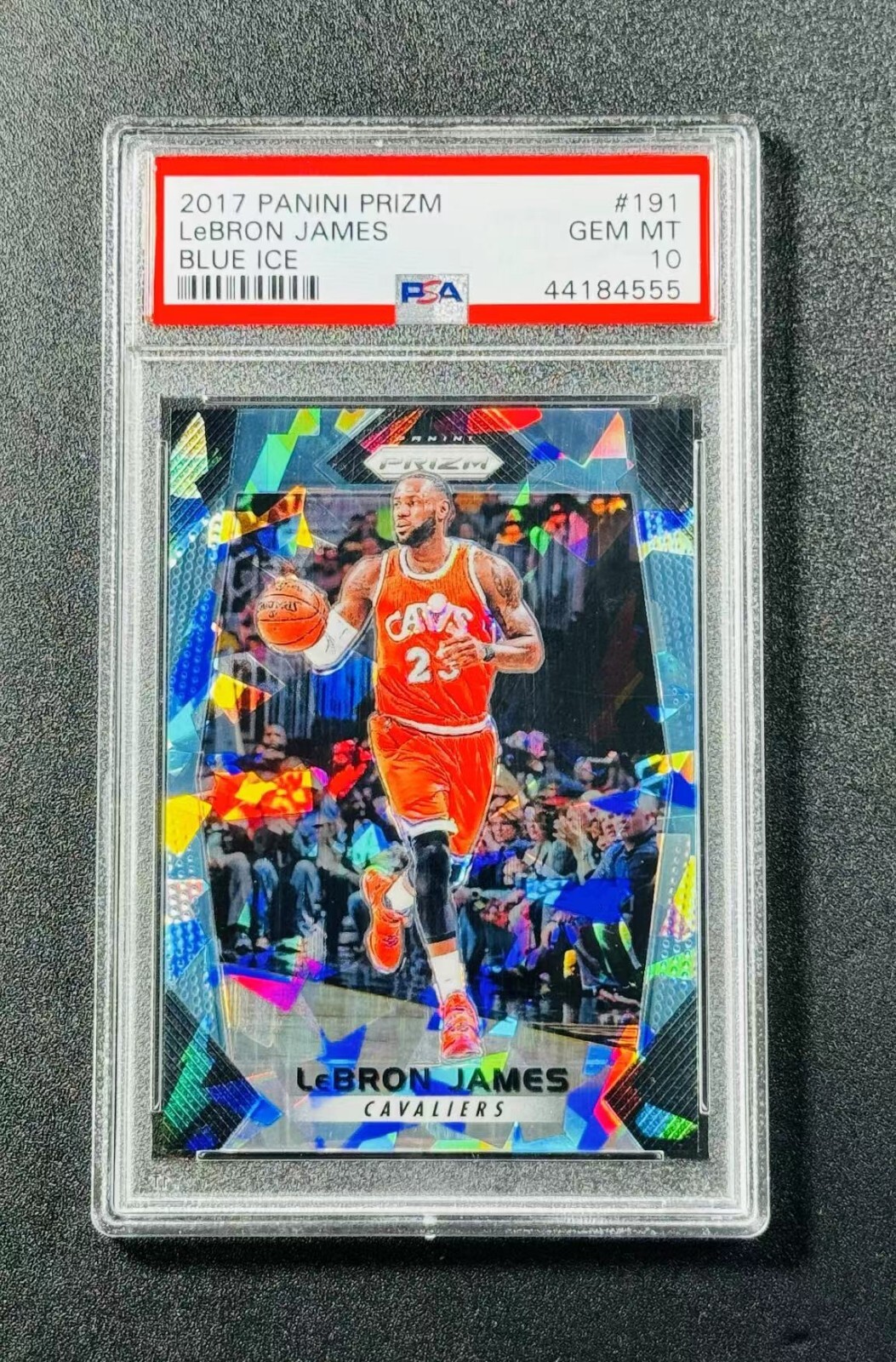 2017-18 Prizm Lebron James Blue Ice Refractor 40/99 PSA10