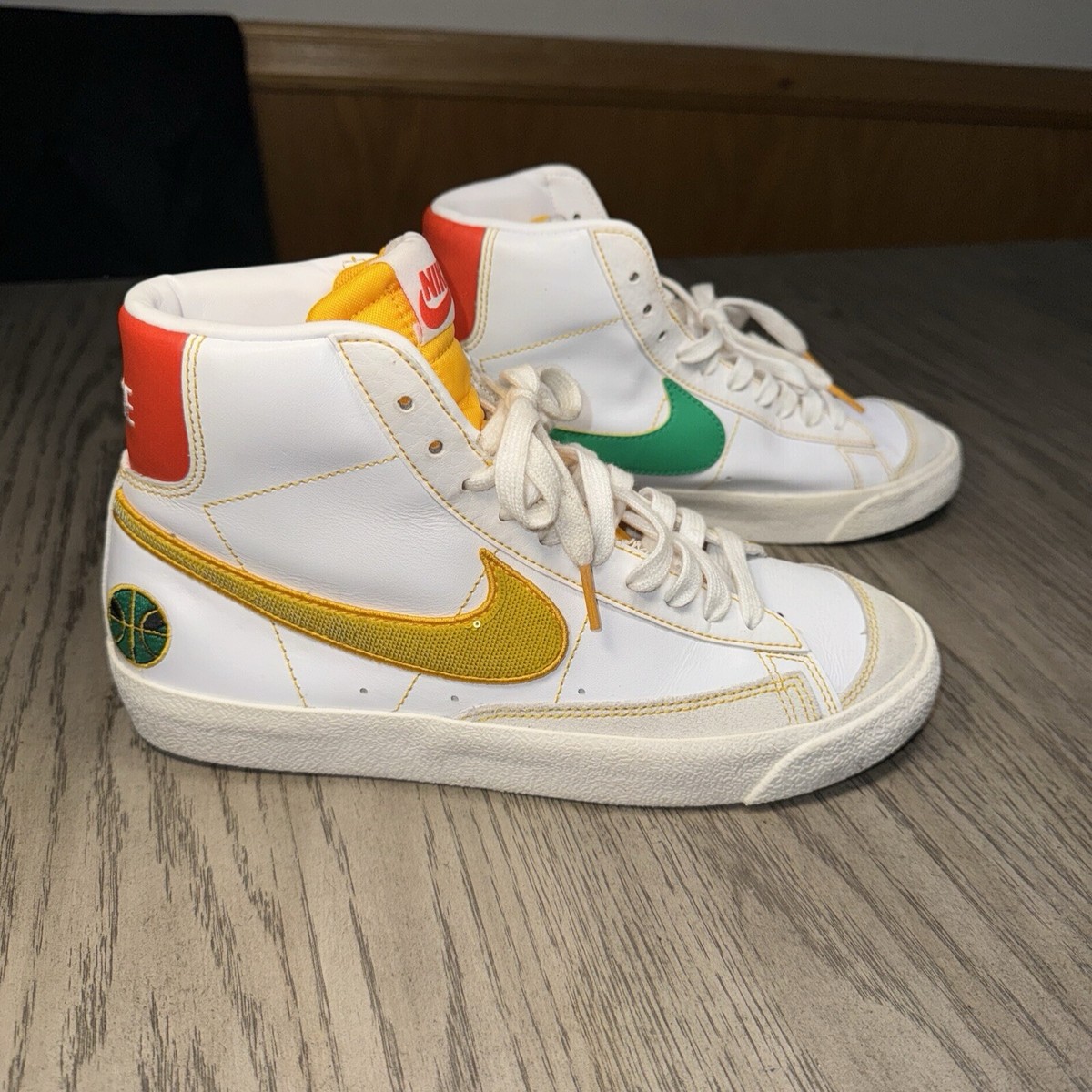 Size 7 - Nike Blazer '77 Vintage Mid Roswell Rayguns 7Y White