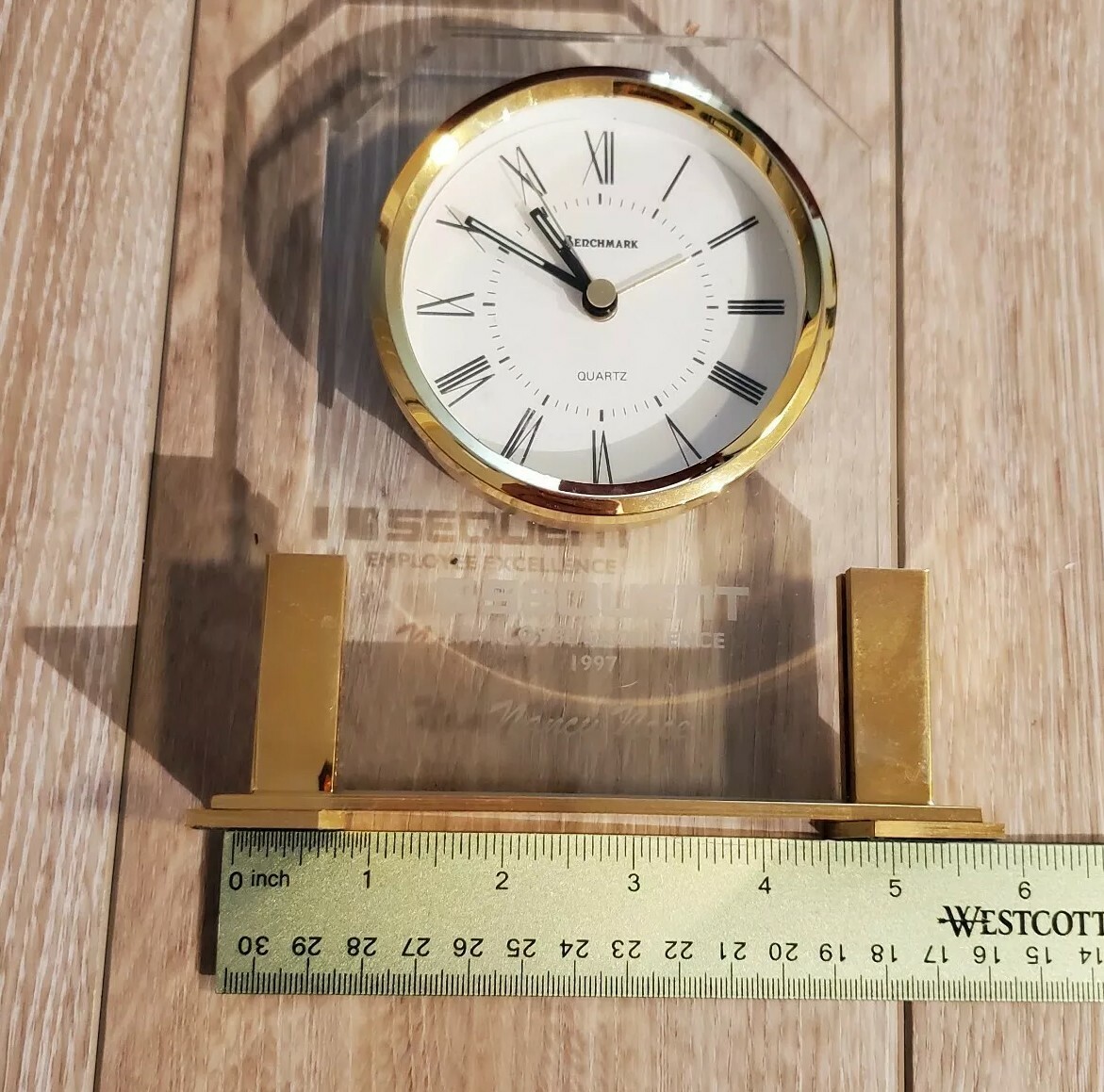 1997 Benchmark Glass & Brass Quartz Desk Mantle Clock Employee