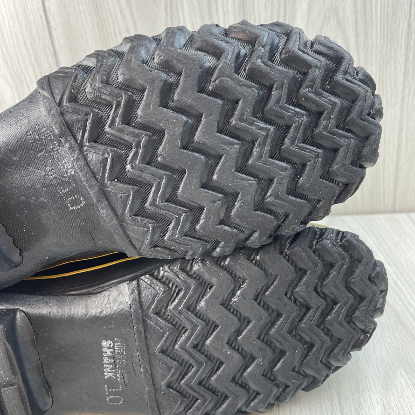 LaCrosse Black Boots DeIcer Steel Shank Wool Inserts Size 10 Work Snow