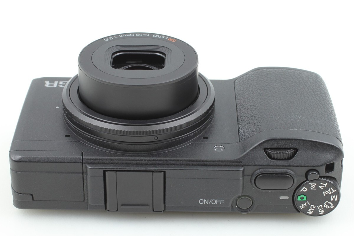 SH:012044 [ TOP MINT ] Ricoh GR 2 GRii 16.2MP Digital Black