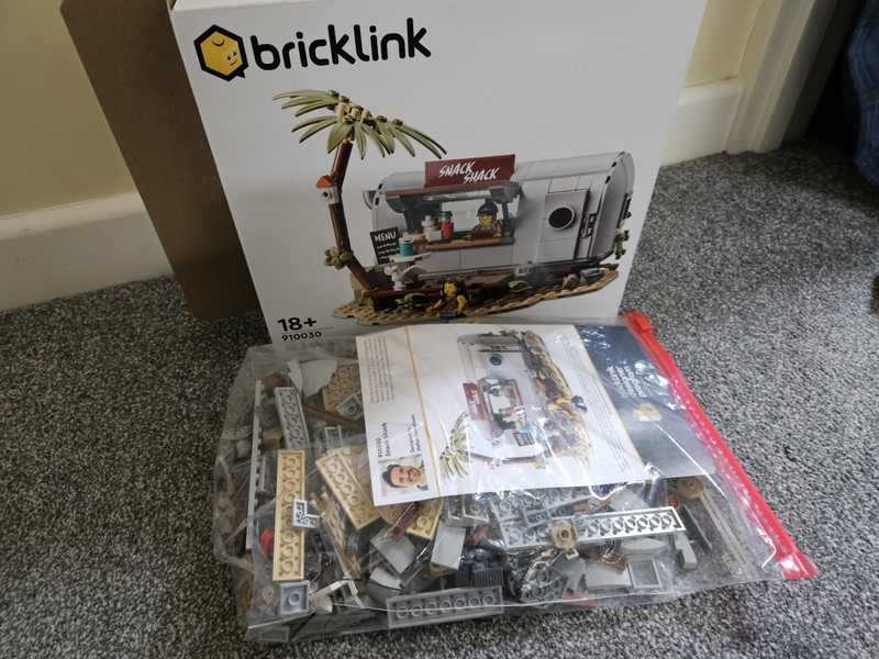 Lego set 910030 - Bricklink Snack Shack. used
